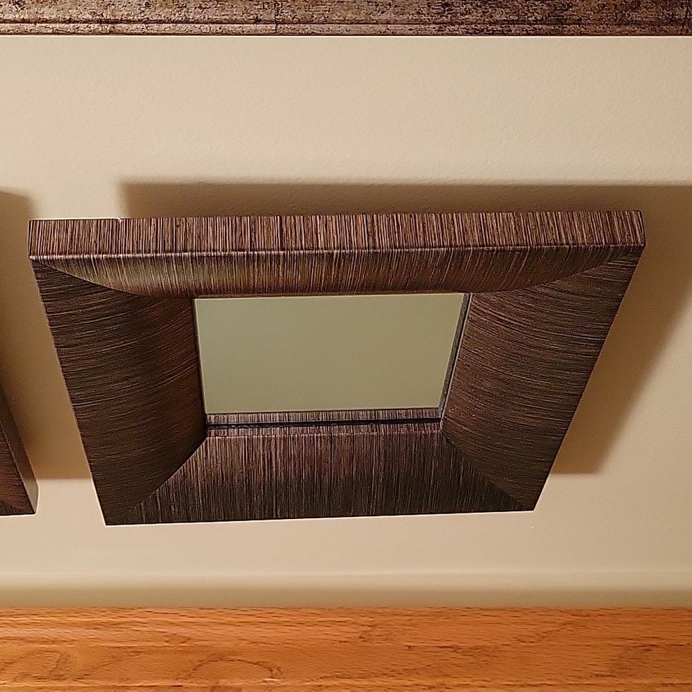 2 small mirrors